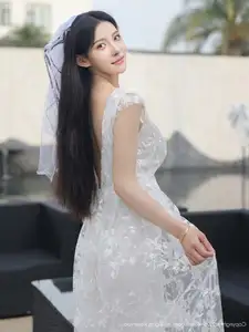 Li Shuang Er No.10661: Ethereal Beauty in a Sexy White Gown-40