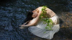 Elegant Portrait Photography: Qian Hane in YiTuYu Art Language Vol.9348 - A Serene Visual Journey-5