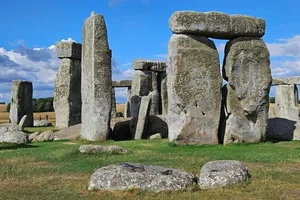 Unsolved Mysteries of Ancient Civilizations: Discovering the Enigmatic Moai Statues of Easter Island and Other Global Architectural Wonders.-1