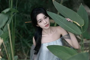 The Ethereal Grace of Da Xi Dacy in Art Language Vol.8897 by the Lake-15