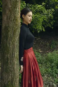 Chenaling_CL's Grace with Classic Horse Skirt in YiTuYu Vol.8784 Collection-7
