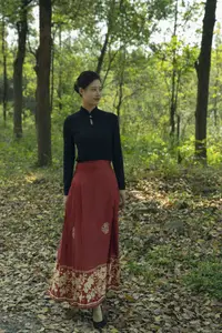 Chenaling_CL's Grace with Classic Horse Skirt in YiTuYu Vol.8784 Collection-1