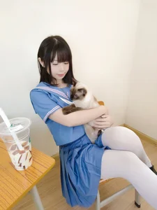 Soft Aesthetic Moments: Shi Wan Zhen Zhi Fu Te’s Cozy Cat Diary Series-2