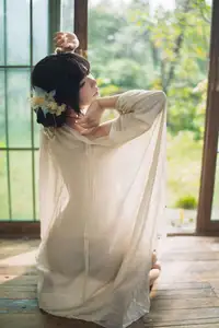 Coser yuuhui - Spring Song Part01: Ethereal Beauty by the Window, Awakening the Senses.-3