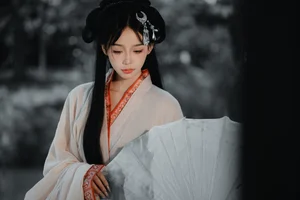 A Timeless Echo of Wuxia: Xiao Xong’s Ethereal Sword Dance-21