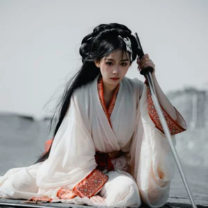 A Timeless Echo of Wuxia: Xiao Xong’s Ethereal Sword Dance-18