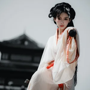 A Timeless Echo of Wuxia: Xiao Xong’s Ethereal Sword Dance-15