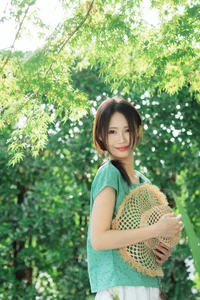 Summer Vintage Aesthetic: Ka Bi in YiTuYu Art Language Vol.9337 – Mint Green Fashion and Nostalgic Portrait Photography-1