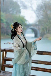 Ethereal Hanfu Beauty in Meiling Plum Forest - YiTuYu Vol.8870 Jiao Yi Zhi Sui Sui-12