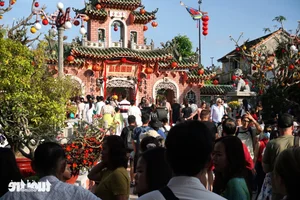 Experience the Vibrant Lunar New Year Celebrations in Hoi An Ancient Town: A UNESCO World Heritage Site Packed with Festive Energy and Culture-6