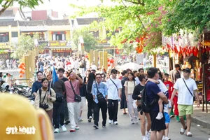 Experience the Vibrant Lunar New Year Celebrations in Hoi An Ancient Town: A UNESCO World Heritage Site Packed with Festive Energy and Culture-3