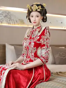 Li Shuang Er: Traditional Beauty in Vibrant Xiùhéfú from XiuRen model Part01-41