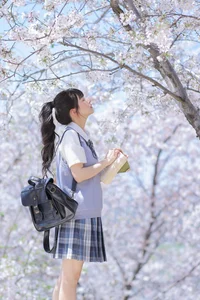 Pure Youthful Vibes with Zhuo Dao Yi Zhi Su Su in YiTuYu Vol.8890-14