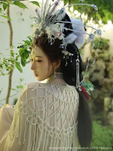 Elegant Classical Asian Fashion Photography Featuring Li Shuang'er in XiuRen No.10736 – A Blend of Traditional Grace and Modern Sophistication.-15