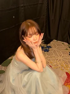 aespa’s Winter Stuns in Ethereal Blue Amidst ICE Reactions - Koreaboo-5