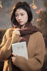 Xin Xin's Pensive Autumn Beauty Vol.8813: A Romantic Seasonal Transition in a Scenic Canvas-12