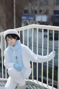 Discover YiTuYu Vol.8625: Yu Pao Pao's Gentle Charm in Warm Winter Sun-15