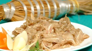 Discovering Tré: The Unique Vietnamese Fermented Pork Specialty Wrapped in Traditional Rice Straw Bundles from Gia Lai-1