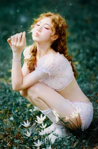 Serene Garden Portraits: Yu Han Relaxes Under Floral Vines in YiTuYu Art Language Vol.9129 Photography Collection-13