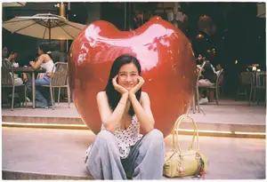 Trinh My Duyen Unveils Breathtaking Bikini Figure After 4 Years: A Social Media Sensation!-7