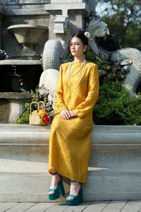 Timeless Elegance: "Quang Ninh Beauty" Tran Ngoc Bich Captivates in Traditional Vietnamese Ao Dai-3