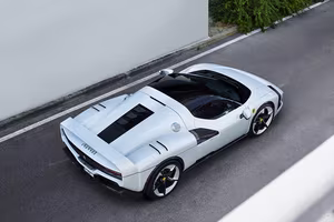 Discover Ferrari SC40: Bespoke Supercar Honoring Legendary F40 Heritage from Ferrari Special Projects-5