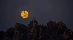 Stunning February Full Snow Moon: A Breathtaking Celestial Event Captured in the Night Sky-5