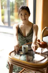 Hikari Hime Bathed in Light: Natural Beauty & Captivating Gaze - Tukuku-2