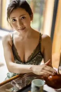 Hikari Hime Bathed in Light: Natural Beauty & Captivating Gaze - Tukuku-4