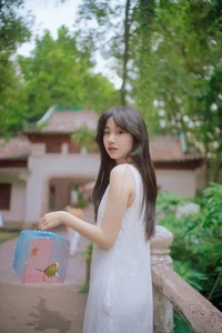 Ethereal Outdoor Portrait Photography featuring Xiao Yi – YiTuYu Art Language Vol.9314 Aesthetic Sun-Drenched Series-1