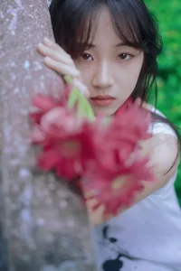 Ethereal Outdoor Portrait Photography featuring Xiao Yi – YiTuYu Art Language Vol.9314 Aesthetic Sun-Drenched Series-9