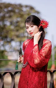 Nostalgic Beauty of Hanoi at Long Bien Station-9