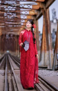 Nostalgic Beauty of Hanoi at Long Bien Station-4