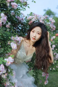 Ethereal Garden Muse YiTuYu Vol.8955 Featuring Hua Zhuang Shi Tian-24