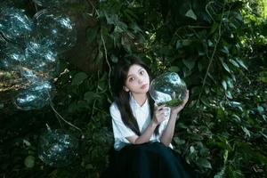Ethereal Forest Dreamcore Portrait Photography: Art Language Vol.9282 Featuring Model Qu Qi in a Whimsical Nature Setting-15