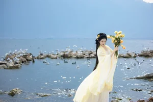 Ethereal Grace of Wan Jiang Ting in YiTuYu Art Language Vol.8851 by the Lake-15