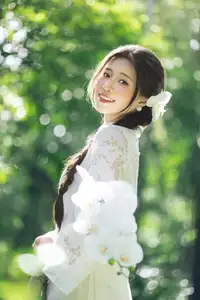 Charming Young Woman in White Lace & Orchids: Radiant Natural Beauty Amidst Greenery 1000026906-6
