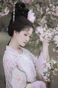 Elegant Portrait Photography: YiTuYu Art Language Vol.9174 featuring Model Fei Fei Xiang Bao Fu - Stunning 36P Visual Collection-16