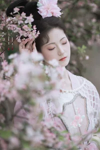 Elegant Portrait Photography: YiTuYu Art Language Vol.9174 featuring Model Fei Fei Xiang Bao Fu - Stunning 36P Visual Collection-22