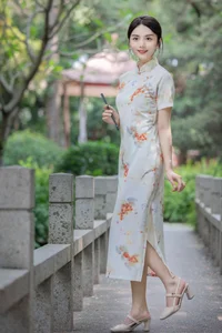 Ethereal Elegance: Yi Ming’s Timeless Portraits at the Hidden Guangzhou Orchid Garden-6