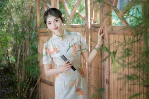 Ethereal Elegance: Yi Ming’s Timeless Portraits at the Hidden Guangzhou Orchid Garden-0