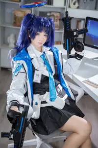 Discover Hayase Yuuka: The Enigmatic & Charismatic Cosplay by Xi Huan Ai Li Ma-20