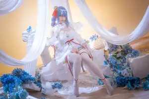 Coser Hoshilily's Azur Lane Janus Cosplay: Ethereal Beauty in a Dream-0