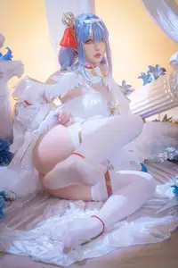 Coser Hoshilily's Azur Lane Janus Cosplay: Ethereal Beauty in a Dream-12