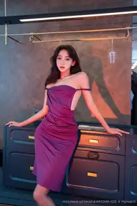 XingYan Vol.407 Shi An An: Alluring Secretary Style with Elegant Black Sheer Stockings-33