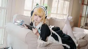 Coser Lunananya as Saiha Midori (Blue Archive): Adorable & Alluring Cosplay-8