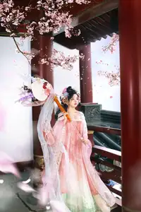 Discover Qi Qi's Ethereal Beauty: Hanfu under Cherry Blossoms. YiTuYu Art Language Vol.8650 Collection.-25
