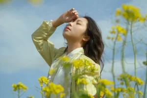 Spring Muse in Rapeseed Fields Nana Kobaya-34