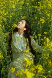 Spring Muse in Rapeseed Fields Nana Kobaya-2