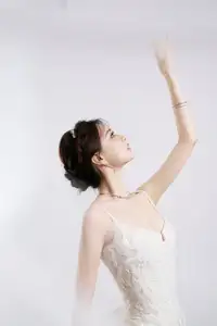 Ethereal Beauty: Model in Elegant Lace Wedding Gown | Chic Evening Dress Design-2